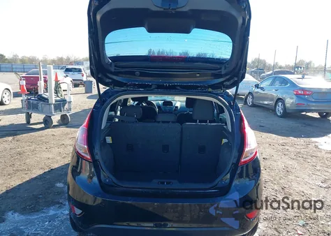 2019 Ford Fiesta Se z USA, uszkodzony, nr VIN 3FADP4EJ2KM151398